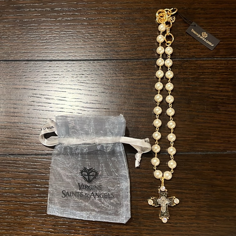 Virgins  Saints &  Angels Iconic Pearl Choker with Maria Cross - Picture 4 of 4